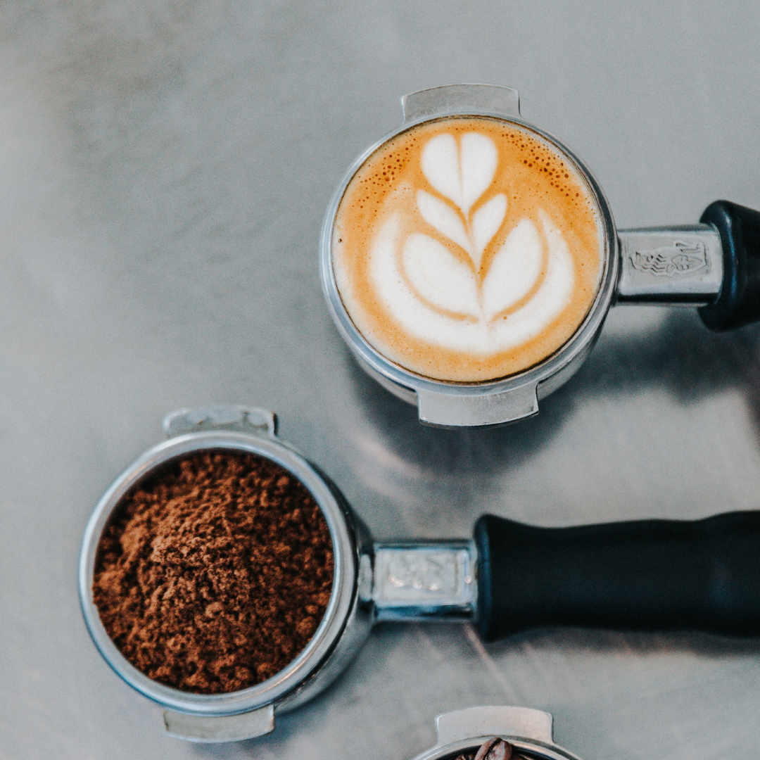 Gelbe Zähne – woher sie kommen und was wirklich hilft